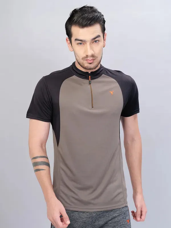 Men Colorblock Slim Fit Mock Neck T-shirt with TECHNO COOL 