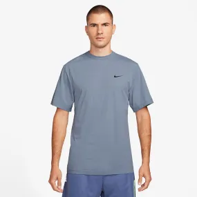 Nike Men's Dri-Fit UV Hyverse Short-Sleeve Fitness Top